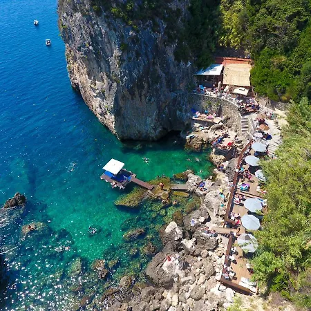 Elysium Corfu باليوكاستريتسا