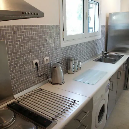 Elysium Corfu باليوكاستريتسا