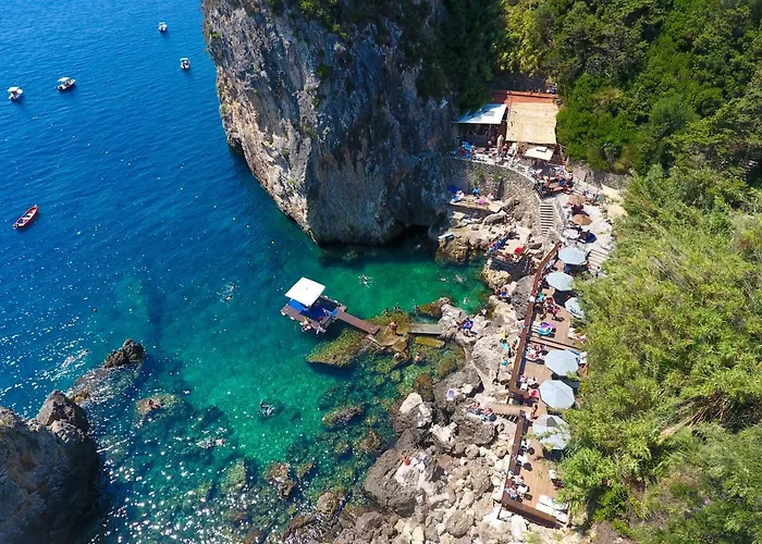 Elysium Corfu باليوكاستريتسا